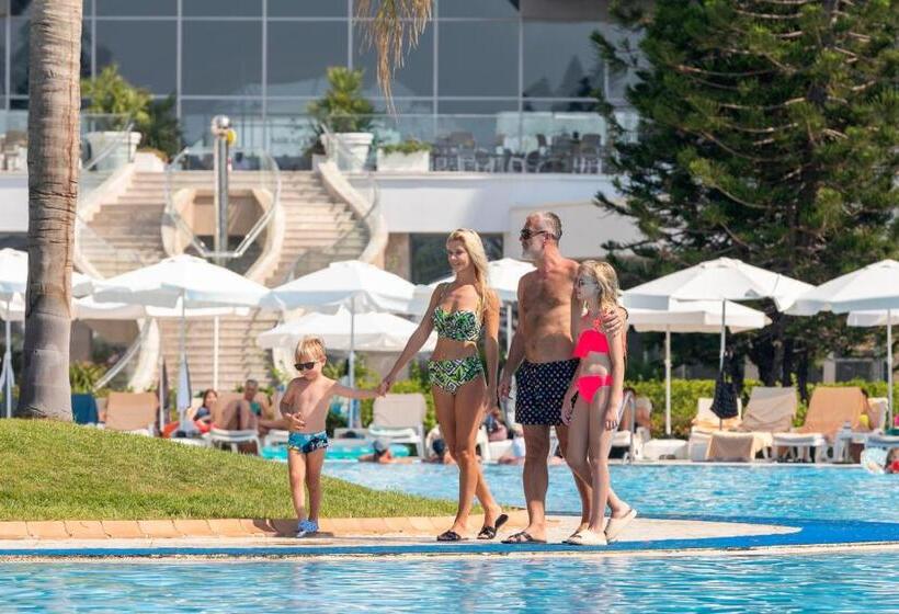 هتل Miracle Resort