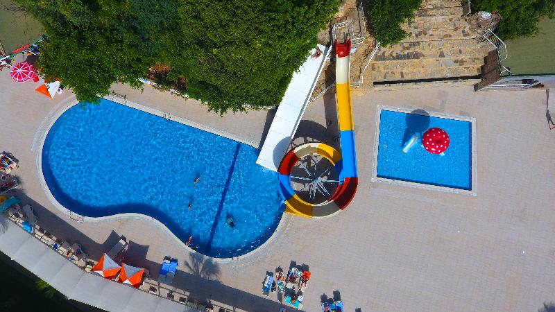 فندق Mirage World