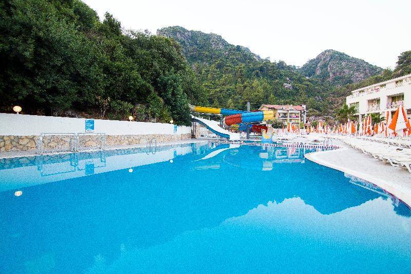 فندق Mirage World