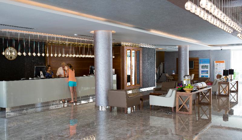 فندق Mirage World