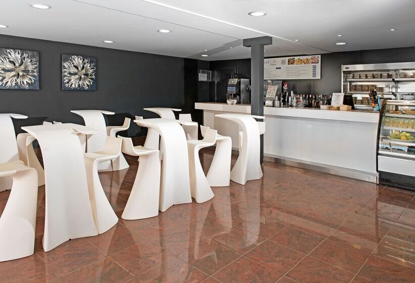 酒店 Mogan Princess & Beach Club