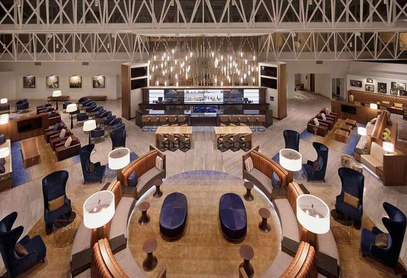 هتل Nashville Airport Marriott