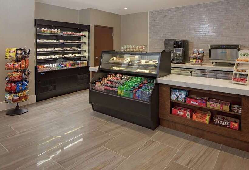 هتل Nashville Airport Marriott