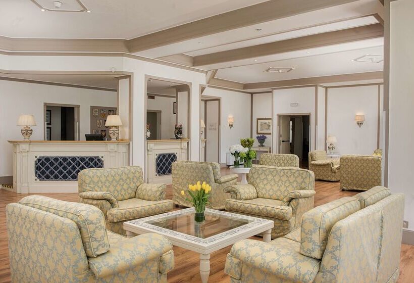 فندق NH Caltagirone Villa San Mauro