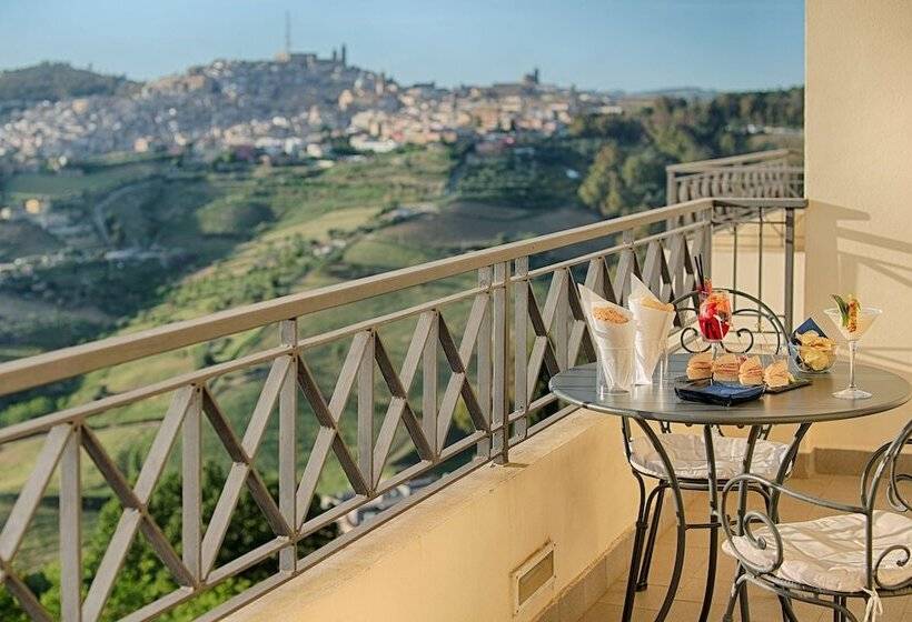فندق NH Caltagirone Villa San Mauro