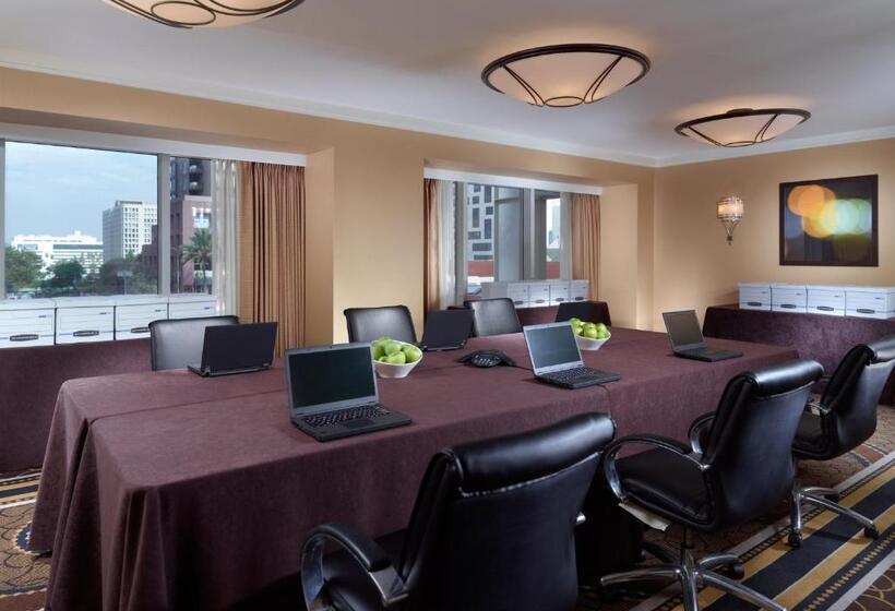 هتل Omni Los Angeles