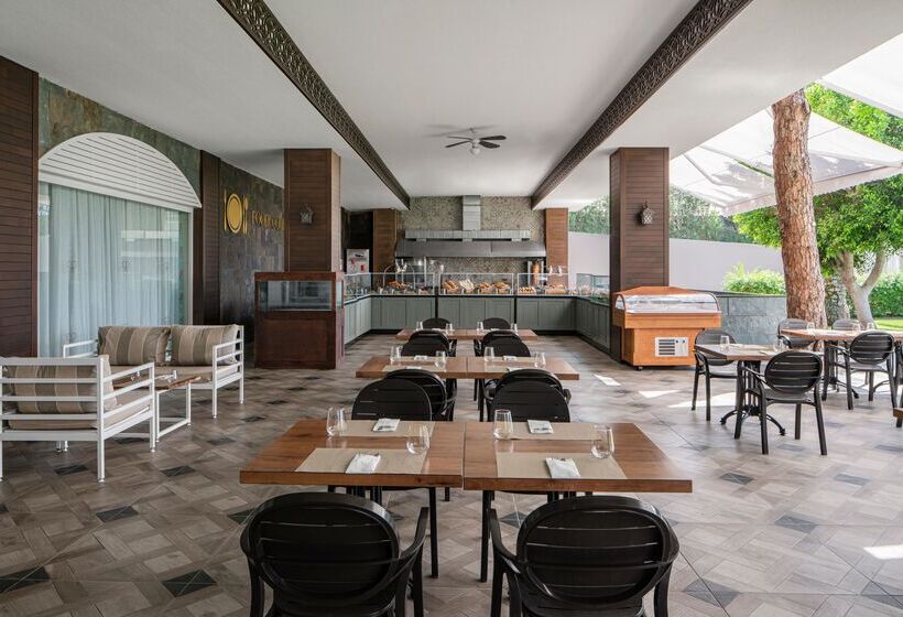 Отель Papillon Ayscha Resort & Spa