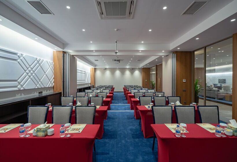 Отель Papillon Ayscha Resort & Spa