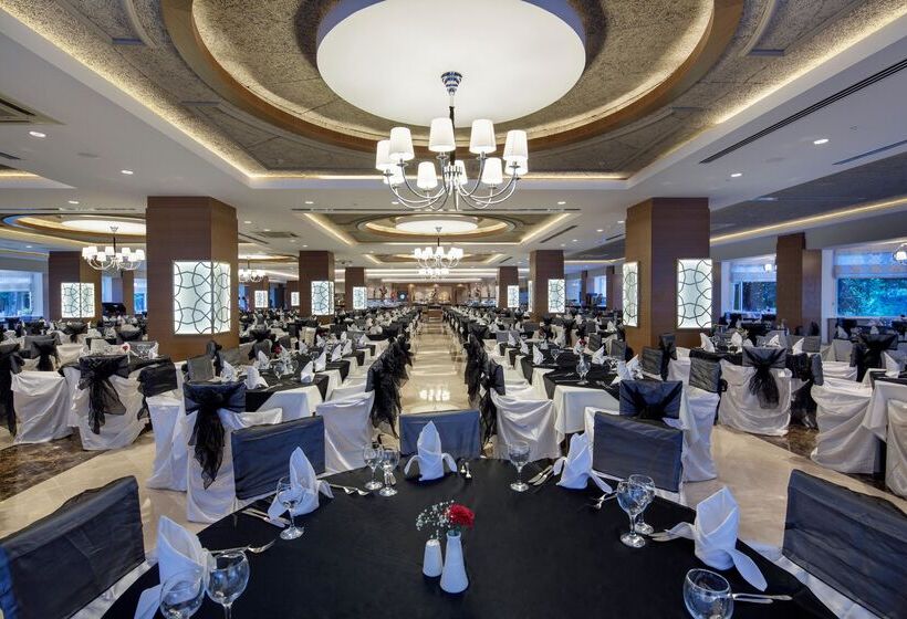 فندق Papillon Ayscha Resort & Spa