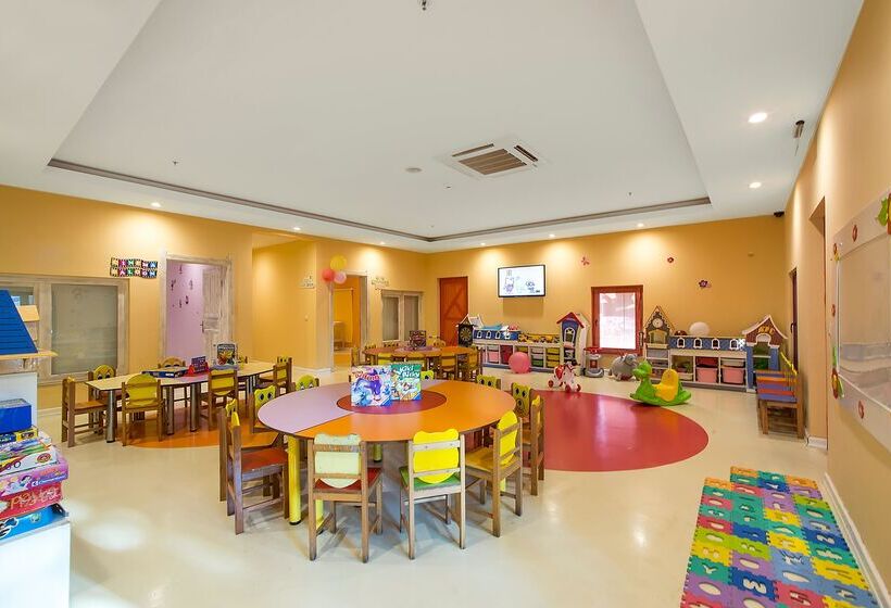 Отель Papillon Ayscha Resort & Spa