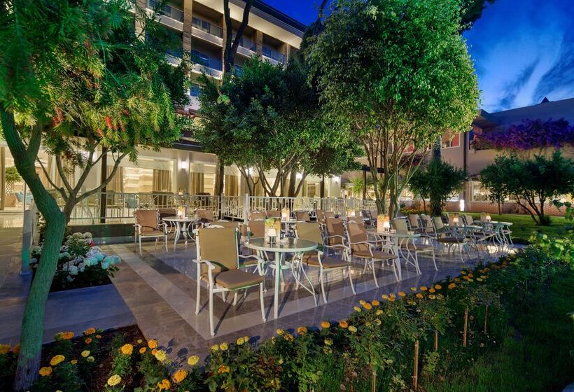 فندق Papillon Ayscha Resort & Spa