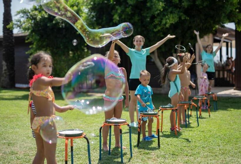 فندق Papillon Ayscha Resort & Spa