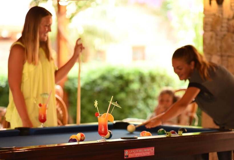 Отель Perdikia Beach