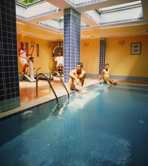 Отель Perdikia Beach