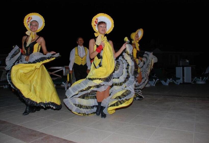 هتل Perdikia Beach