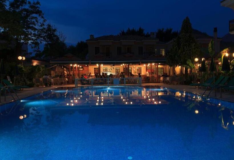 هتل Perdikia Beach