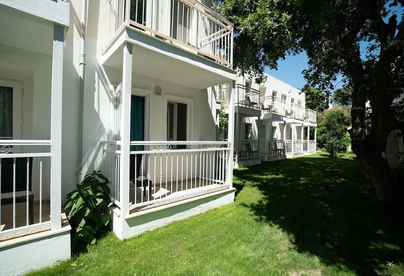 ホテル Petunya Beach Resort