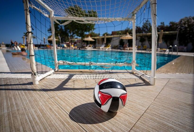 בית מלון כפרי Petunya Beach Resort