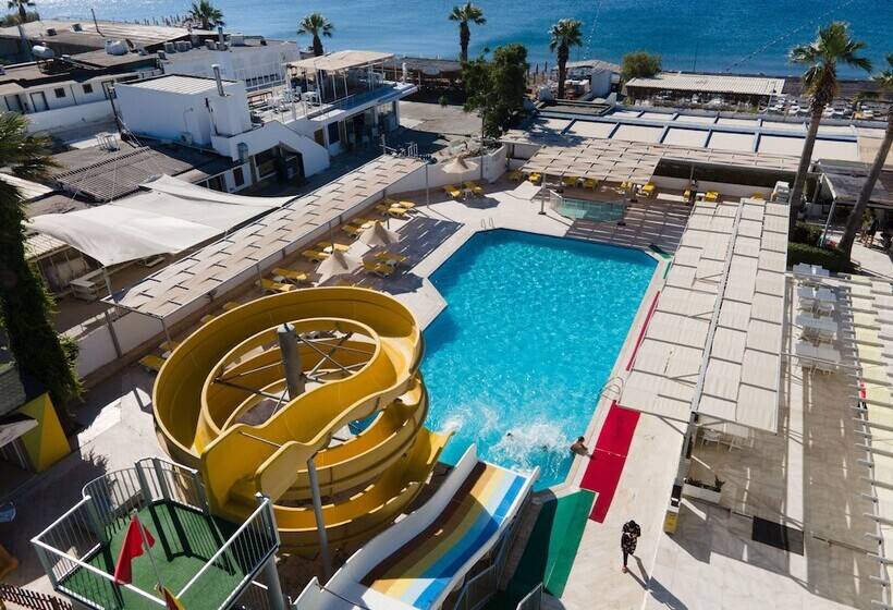 בית מלון כפרי Petunya Beach Resort