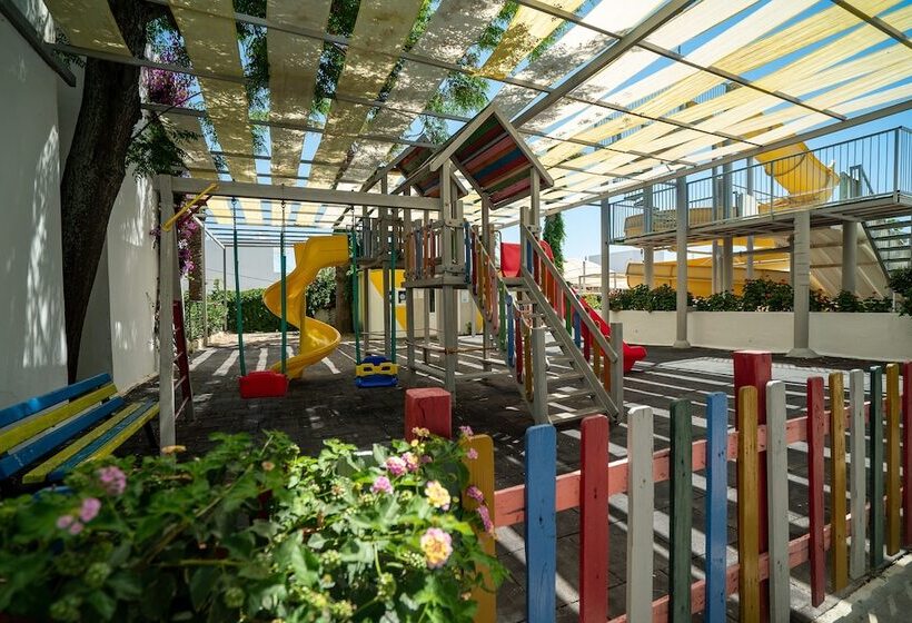 בית מלון כפרי Petunya Beach Resort