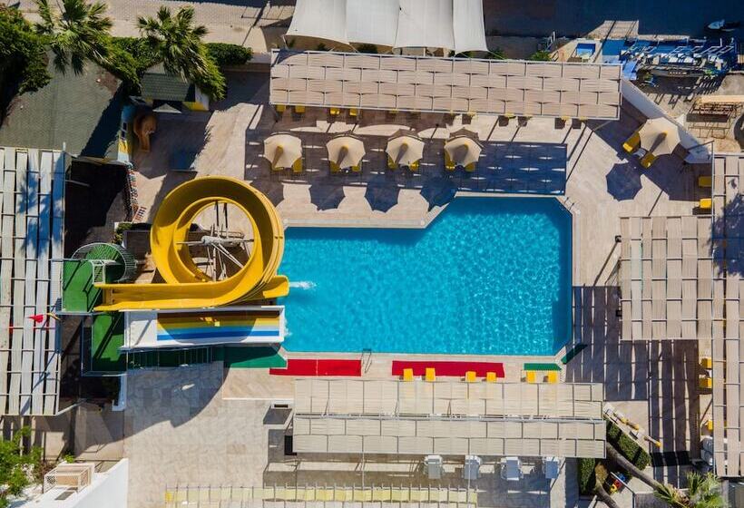 ホテル Petunya Beach Resort