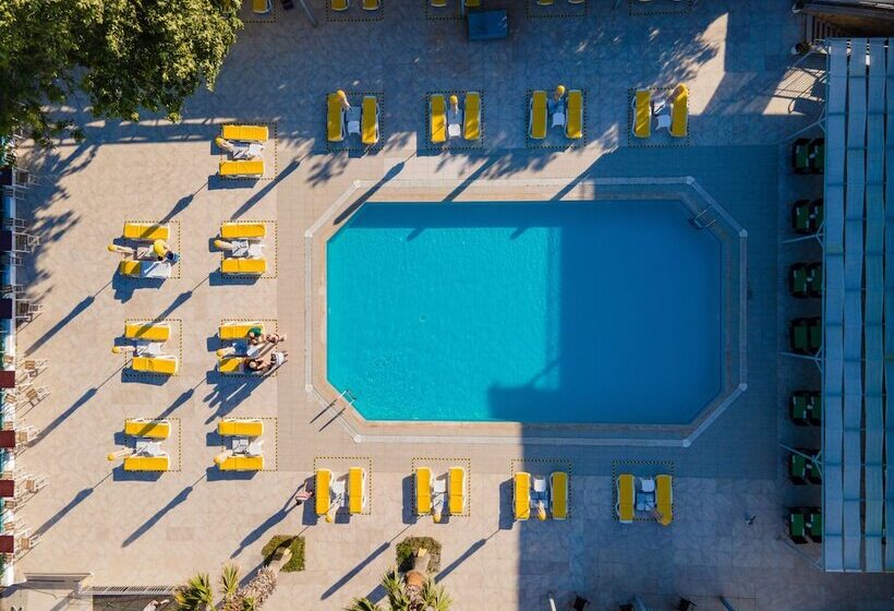 בית מלון כפרי Petunya Beach Resort