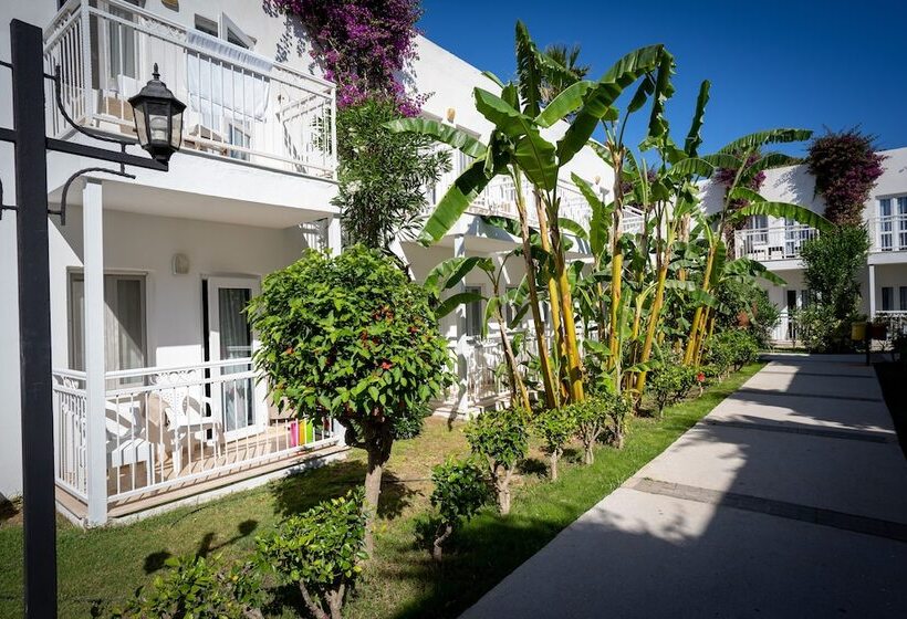 בית מלון כפרי Petunya Beach Resort