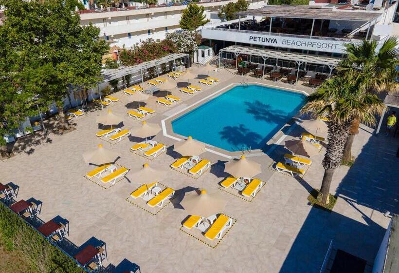 בית מלון כפרי Petunya Beach Resort