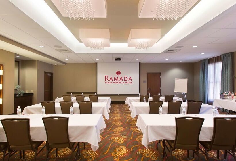 호텔 Ramada Plaza Resort & Suites By Wyndham Orlando Intl Drive