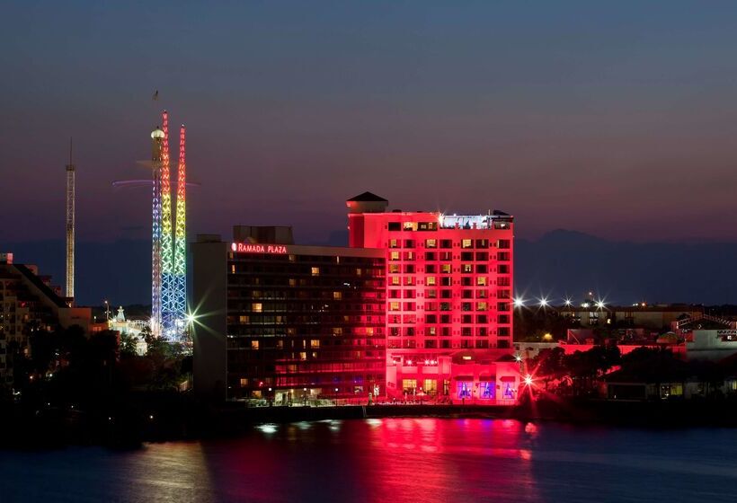 호텔 Ramada Plaza Resort & Suites By Wyndham Orlando Intl Drive