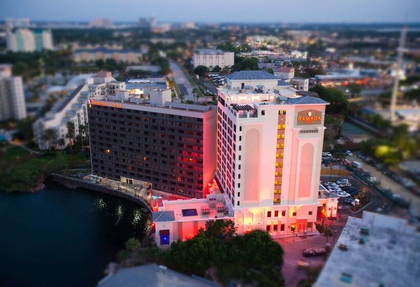 호텔 Ramada Plaza Resort & Suites By Wyndham Orlando Intl Drive