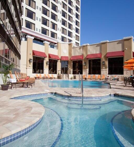 호텔 Ramada Plaza Resort & Suites By Wyndham Orlando Intl Drive