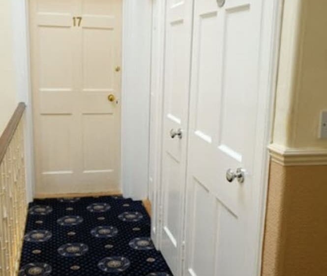 Regent House Hotel   City Centre