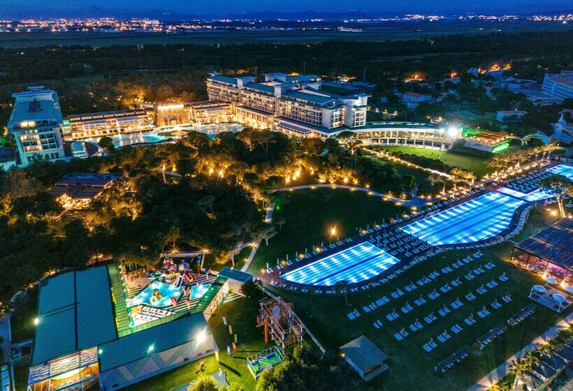 فندق Rixos Premium Belek, The Land of Legends Access