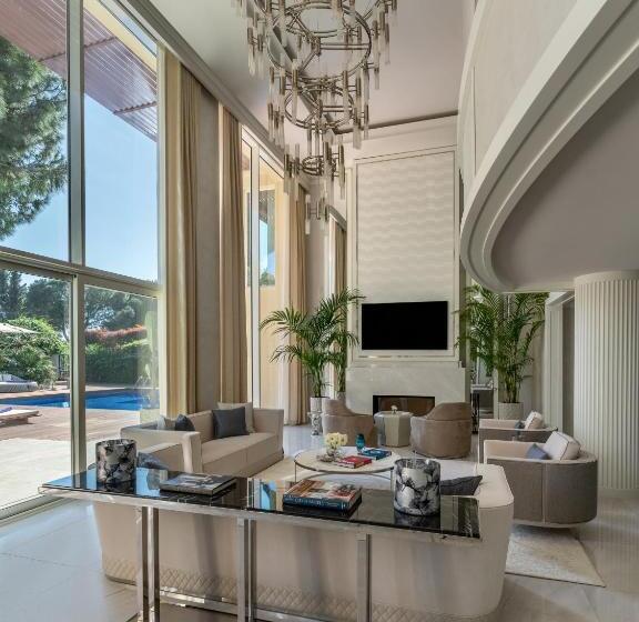 فندق Rixos Premium Belek, The Land of Legends Access