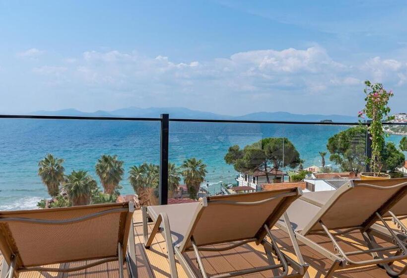 Отель Rosy Suites