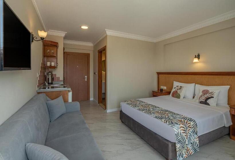 Отель Rosy Suites