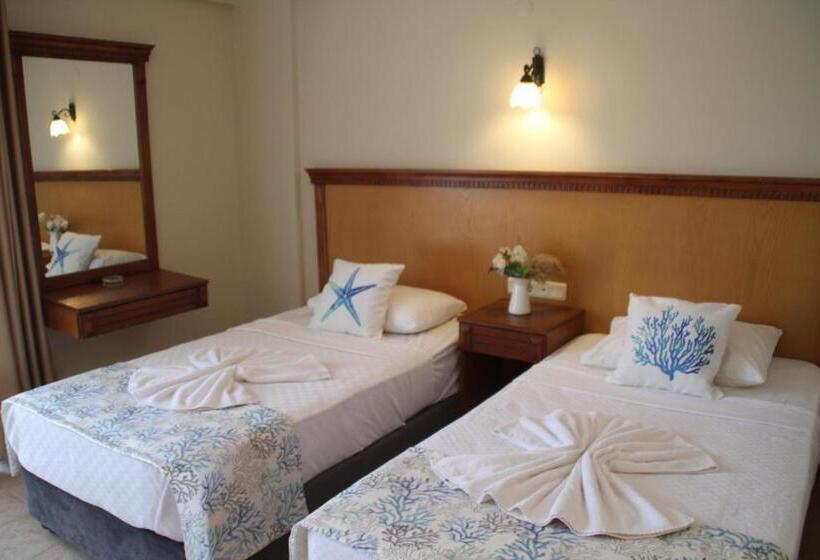 Отель Rosy Suites