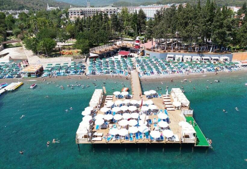 Rox Resort