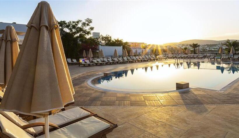 فندق Royal Asarlik Beach