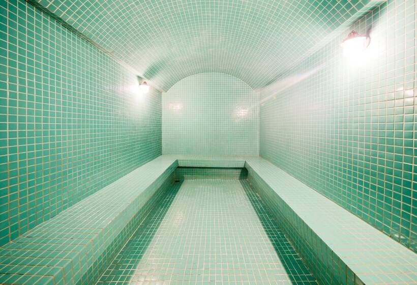 Отель Salmakis Resort & Spa