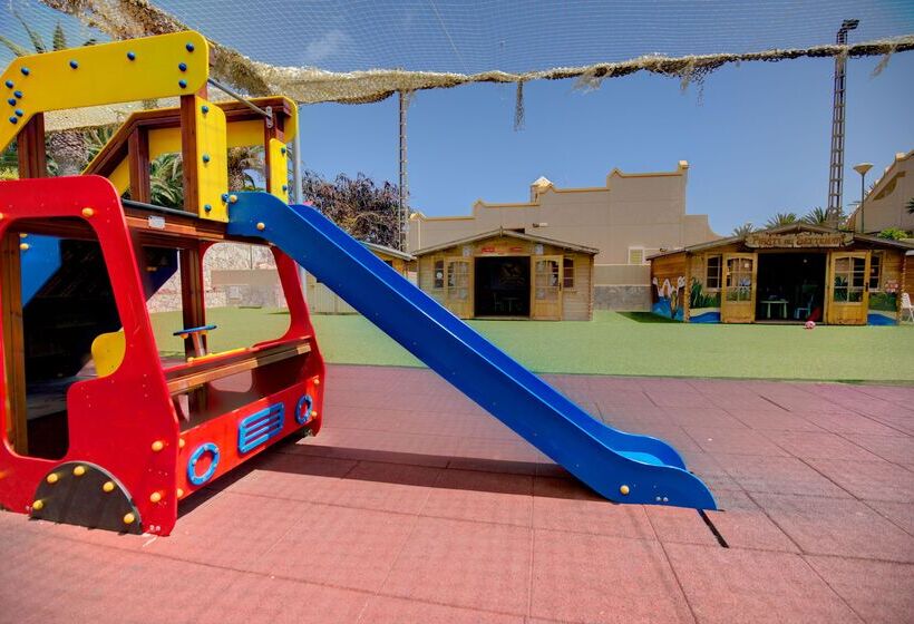 בית מלון כפרי Sbh Monica Beach Resort