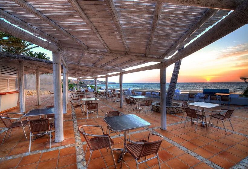 Отель Sbh Monica Beach Resort