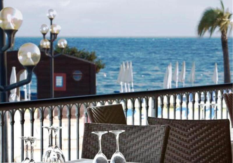 בית מלון כפרי Sighientu Resort