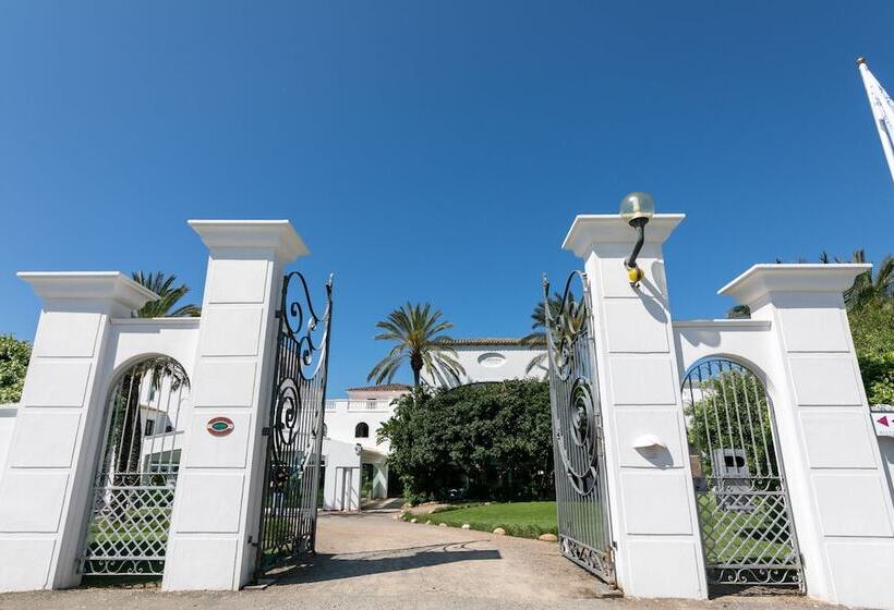 בית מלון כפרי Sighientu Resort