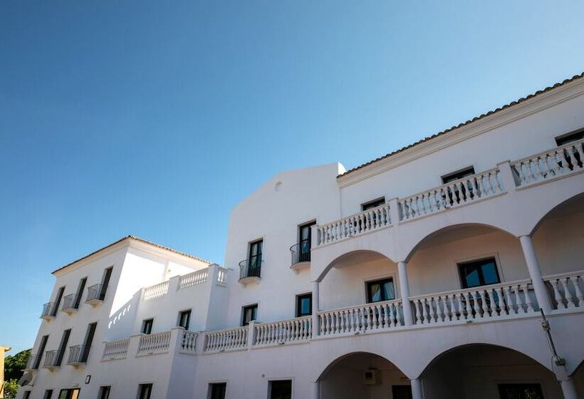 בית מלון כפרי Sighientu Resort