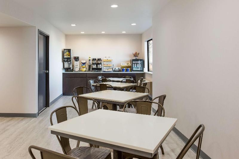 فندق Sleep Inn & Suites