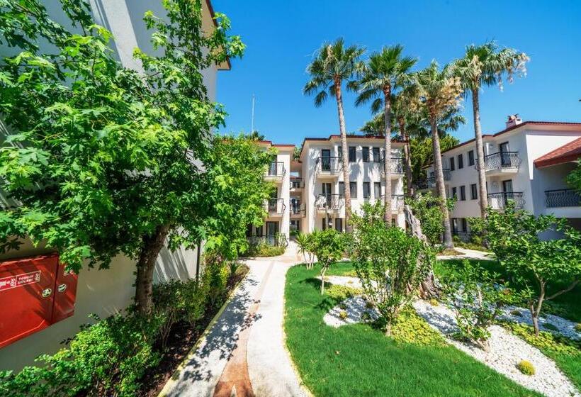 Отель Sundia By Liberty Oludeniz