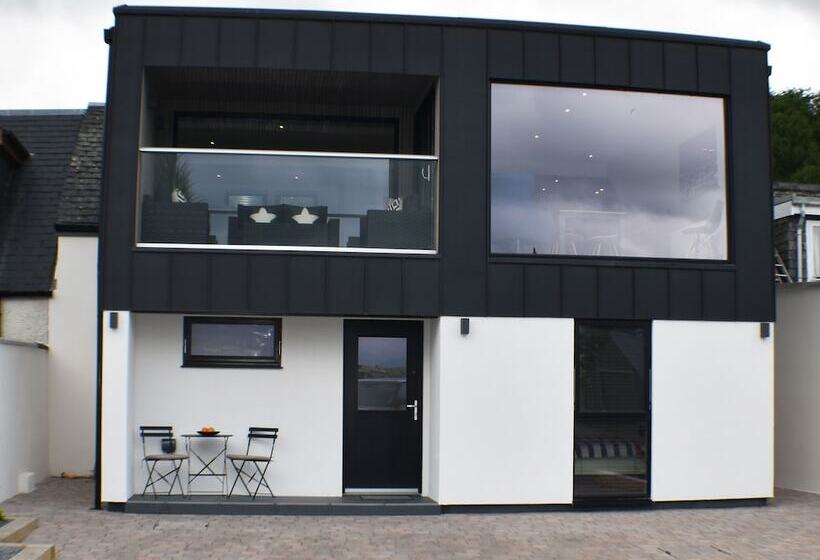 Отель The Glenmoriston Townhouse