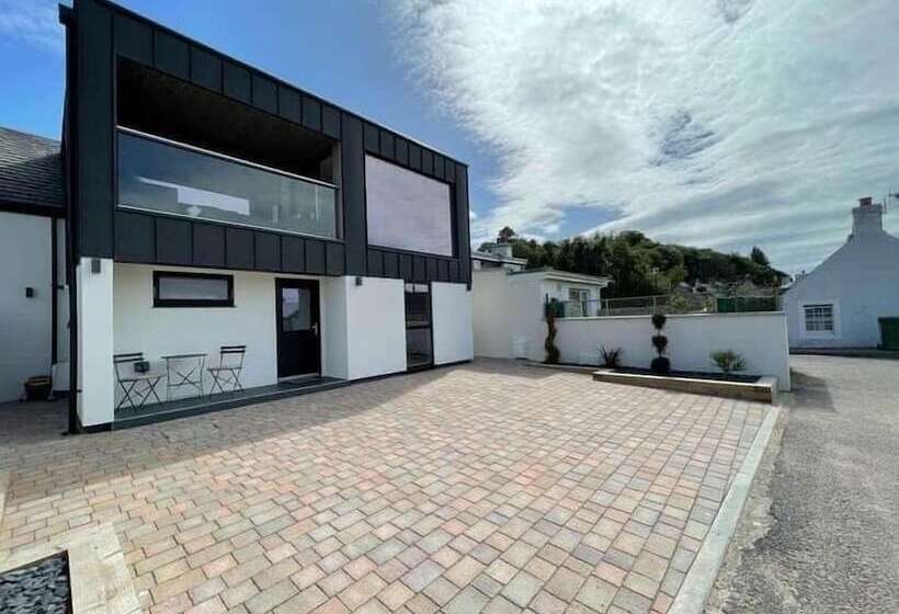 Отель The Glenmoriston Townhouse